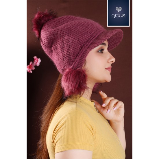 Cap with three pom pom 