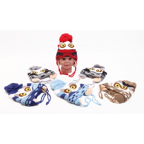 Woollen baby cap 