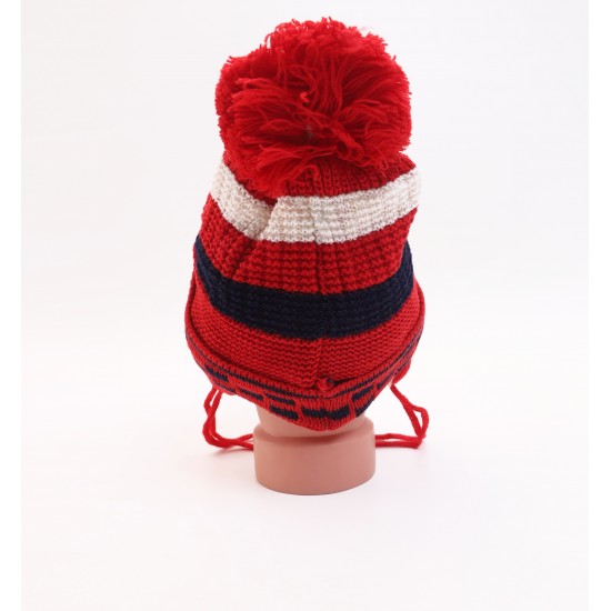 Woollen baby cap 
