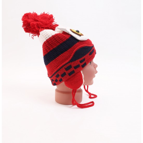 Woollen baby cap 