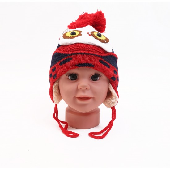 Woollen baby cap 