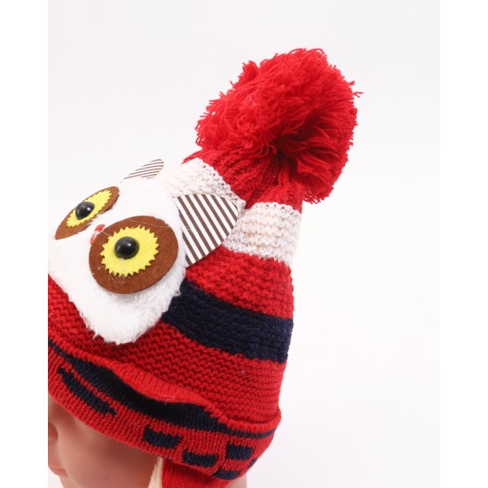 Woollen baby cap 